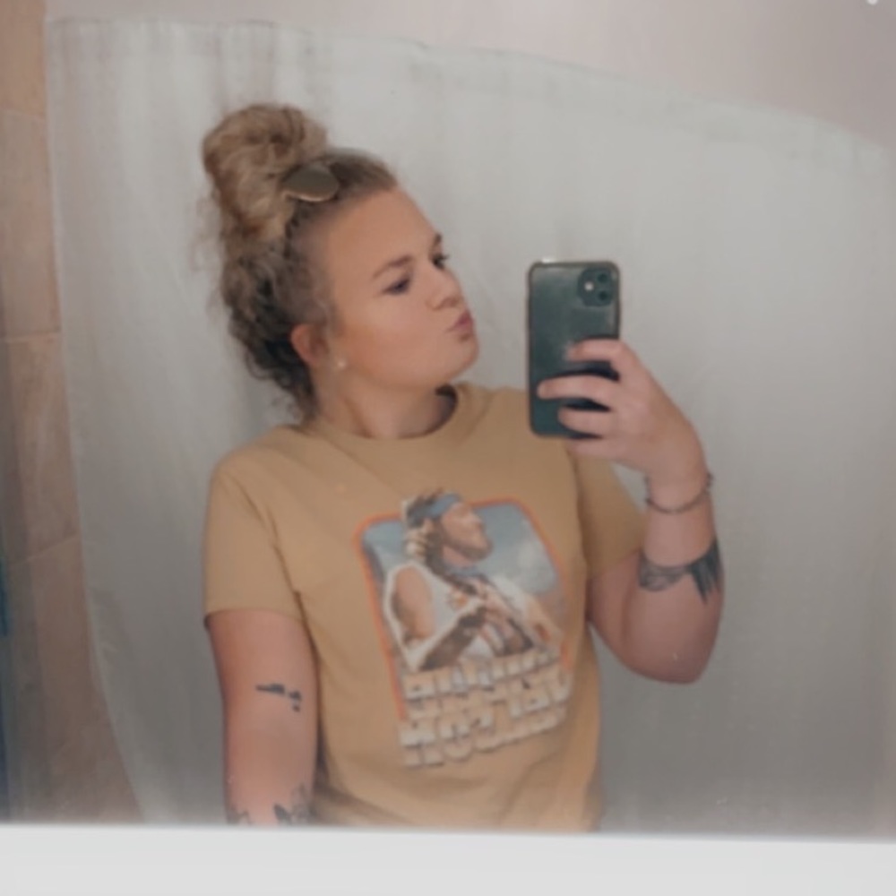 Meet your Posher, Megan